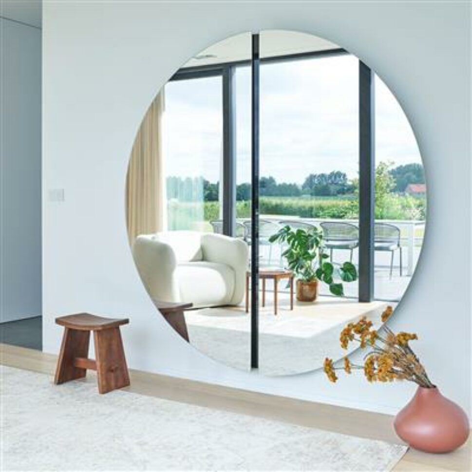 Miroir design Luna de Deknudt Mirrors en vente chez Mise en Scène – grand format 200 cm avec traverse métallique