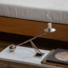 Bougeoir Interconnect en finition chrome de Audo, en vente chez Mise en Scène – design sculptural et minimaliste