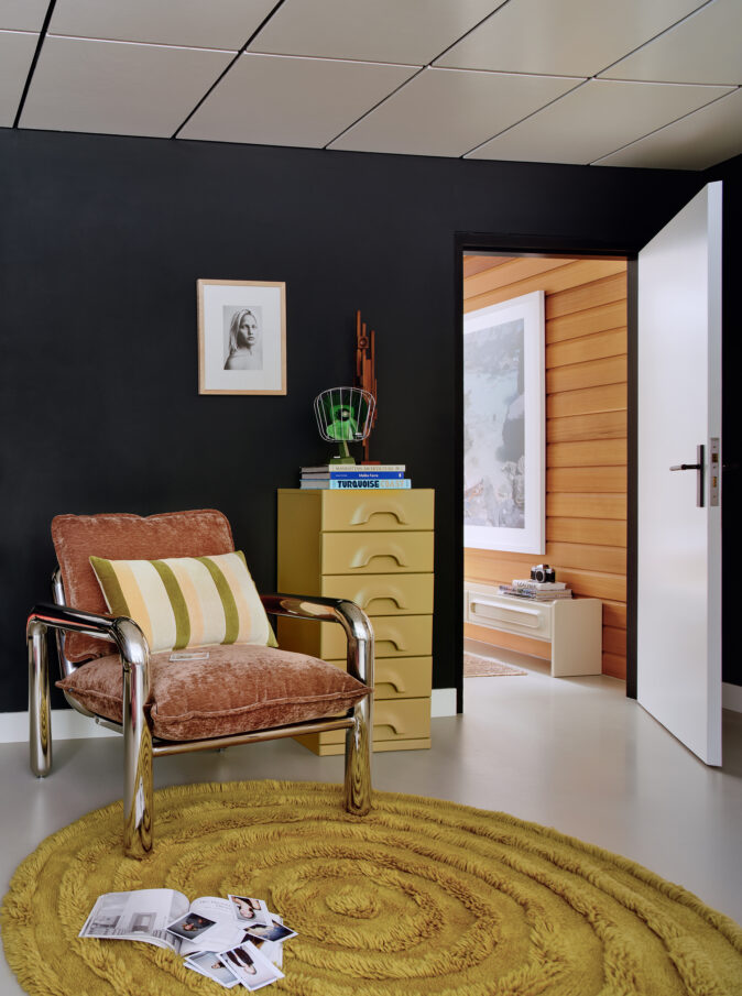 Fauteuil Chrome HKliving en vente chez Mise en Scène – mobilier Seventies revisité.
