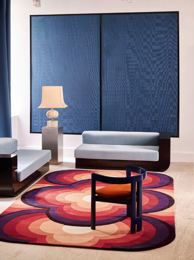 Tapis Flower Power Fushia Toulemonde Bochart en vente chez Mise en Scène – ambiance seventies colorée.