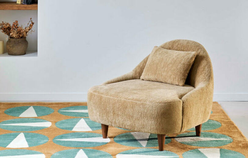 Tapis Gouache Terre Toulemonde Bochart en vente chez Mise en Scène – style géométrique seventies.