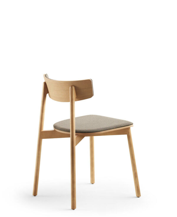 Chaise Kol de Treku en vente chez Mise en Scène