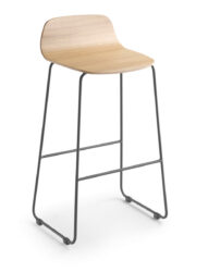Tabouret Bissel de Treku en vente chez Mise en Scène