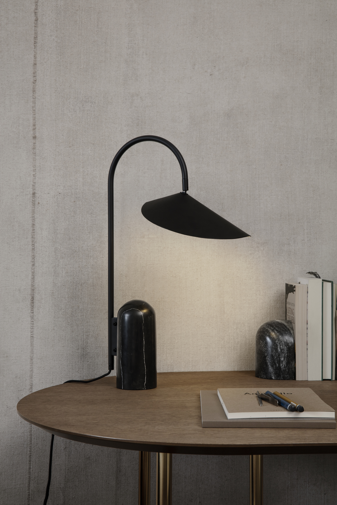 Lampe de table Arum - Image 2